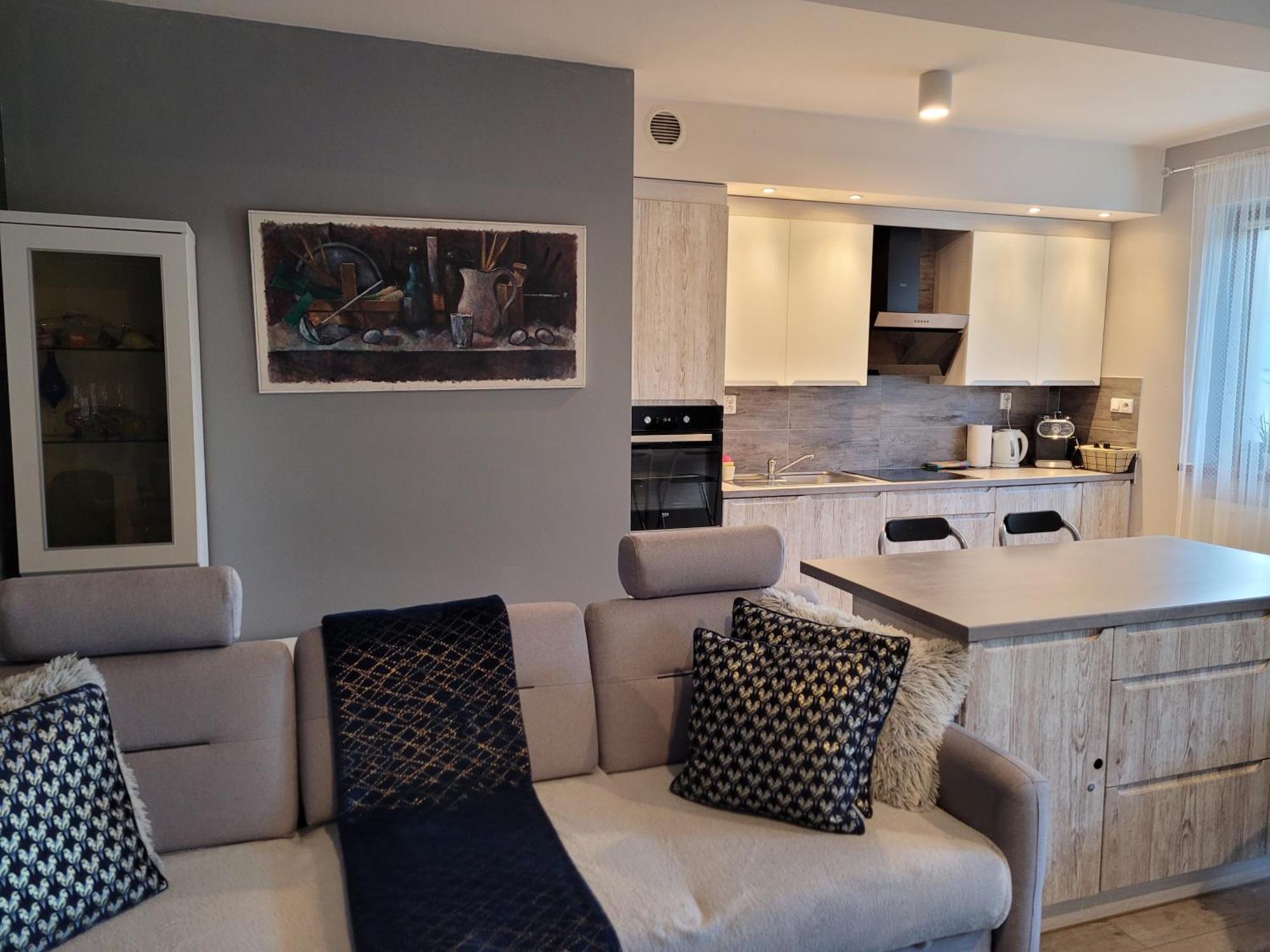 Apartament Lilla Еленя-Гура Экстерьер фото